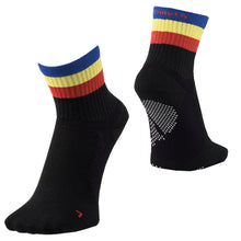 Load image into Gallery viewer, D-myth Premium - Tất trợ lực cổ trung kẻ ngang